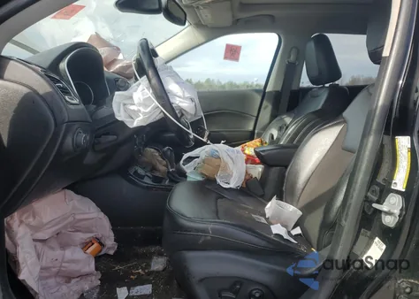 2021 Jeep Compass Latitude из США, поврежденный, VIN 3C4NJDBB7MT599285